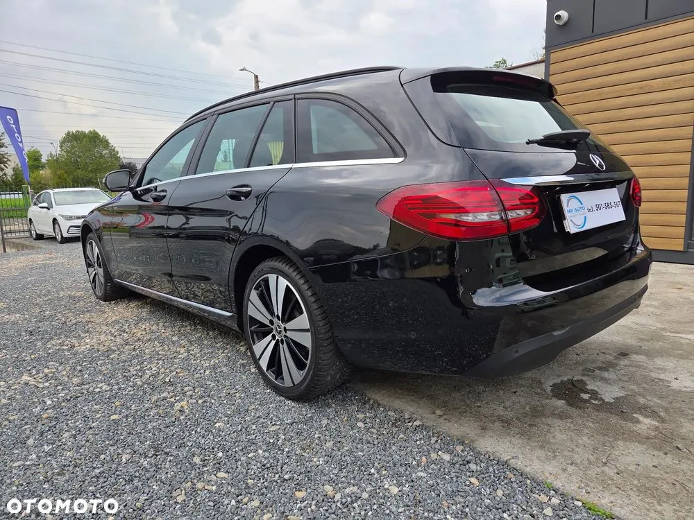 Mercedes-Benz C-Class 2020 photo 4