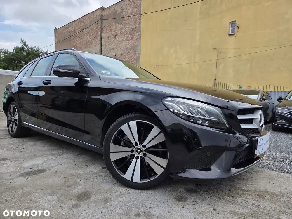Mercedes-Benz C-Class 2020 photo 2