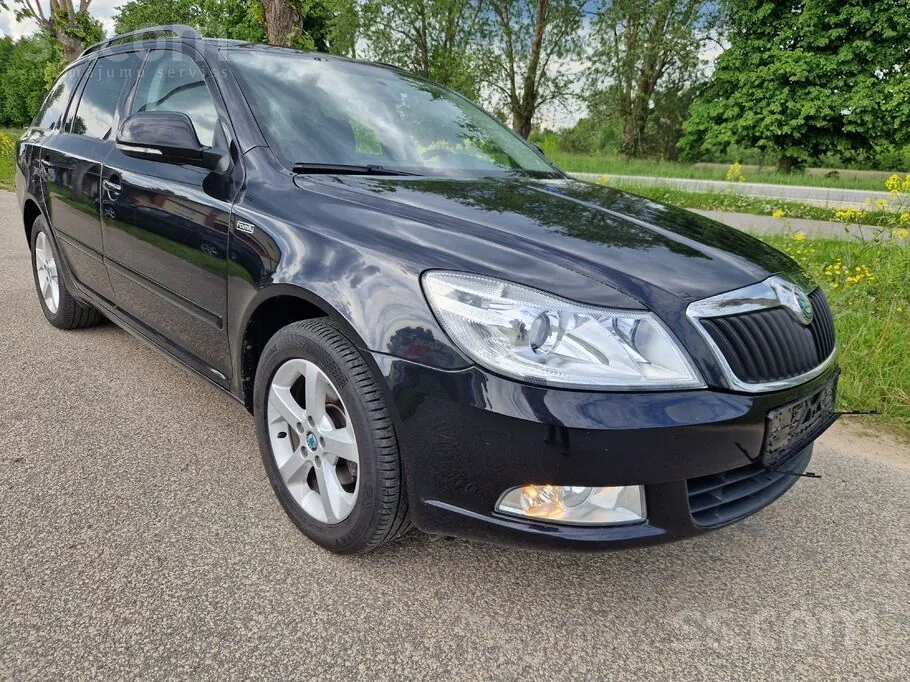 Skoda Octavia 2011 photo 3