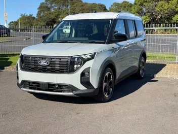 Ford Transit 2026 photo 4