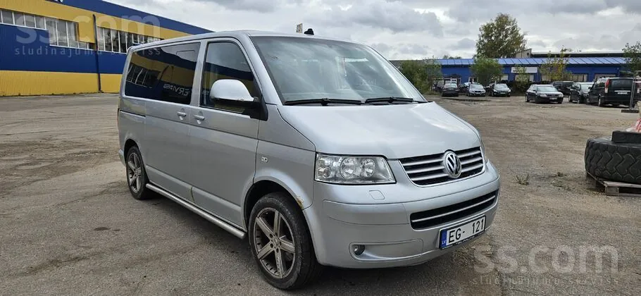 Volkswagen Multivan 2003 photo 2