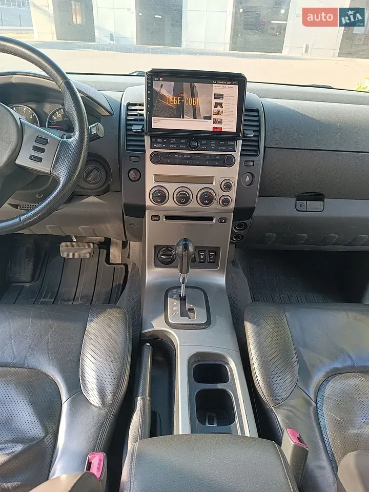 Nissan Pathfinder 2006 photo 2