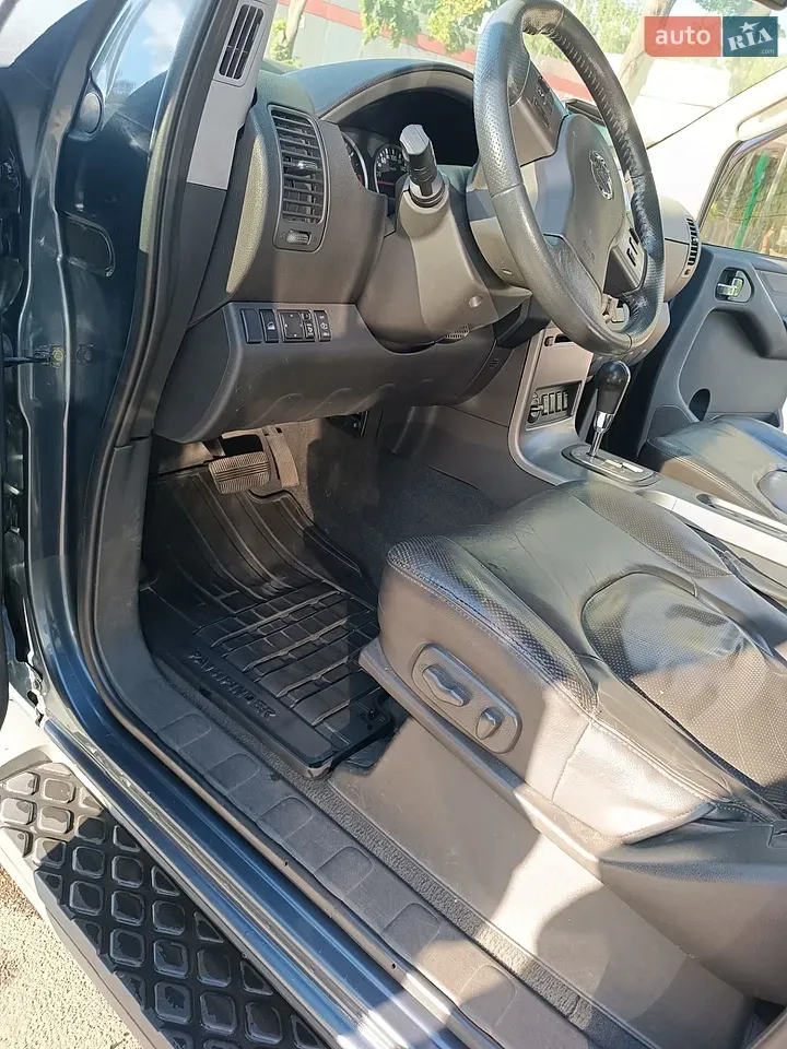 Nissan Pathfinder 2006 photo 4