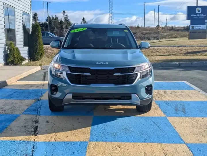 Kia Seltos 2024 photo 2