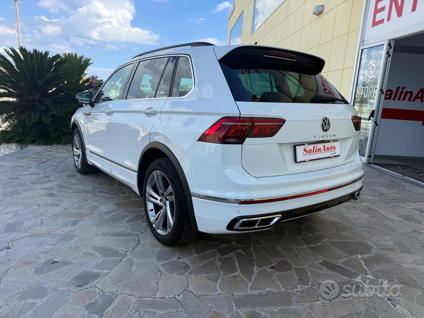 Volkswagen Tiguan 2022 photo 2