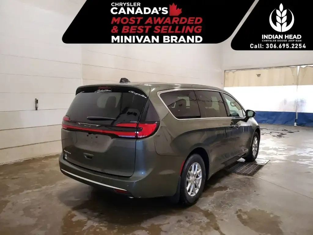 Chrysler Pacifica 2027 photo 4