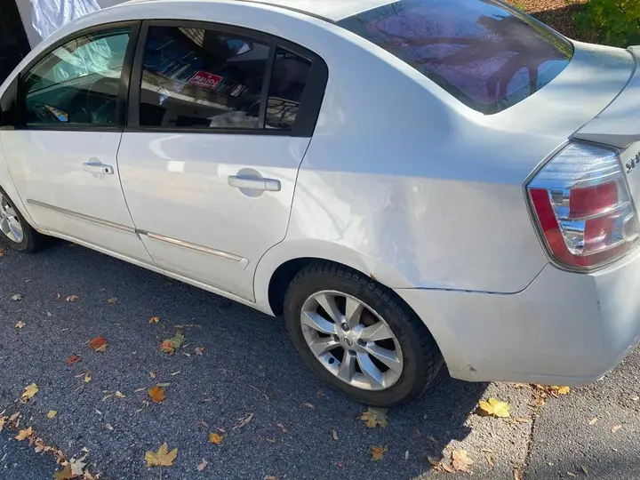 Nissan Sentra 2011 photo 3