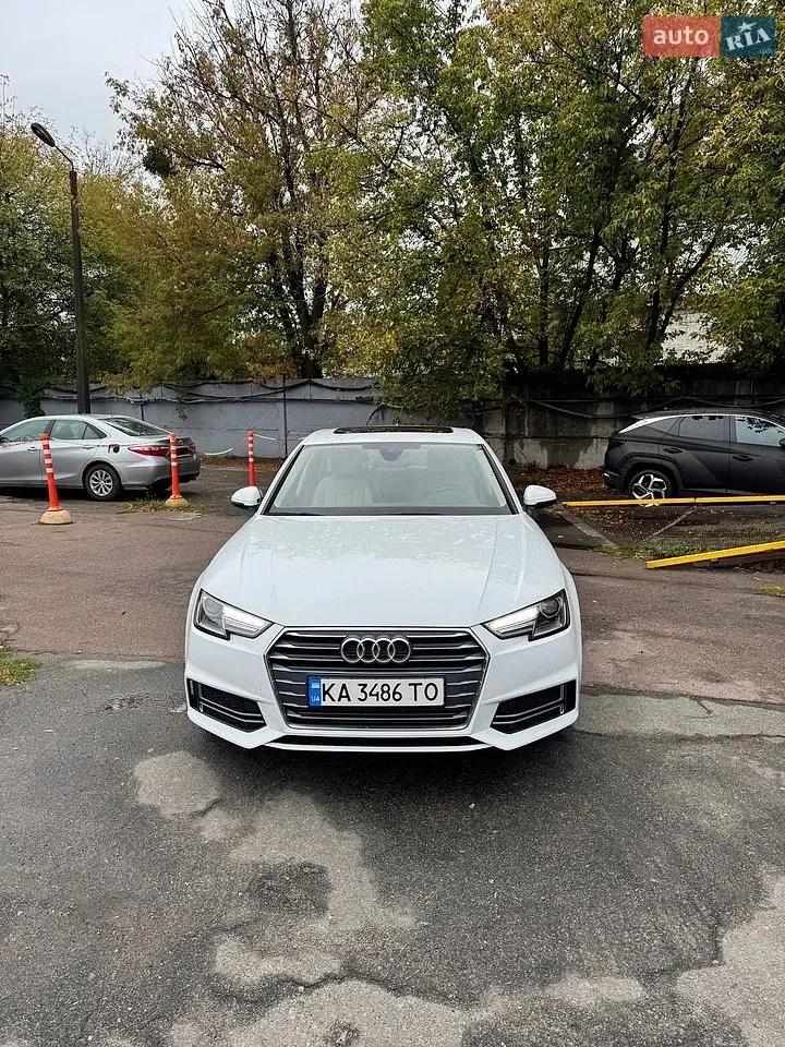 Audi A4 2018 photo 2