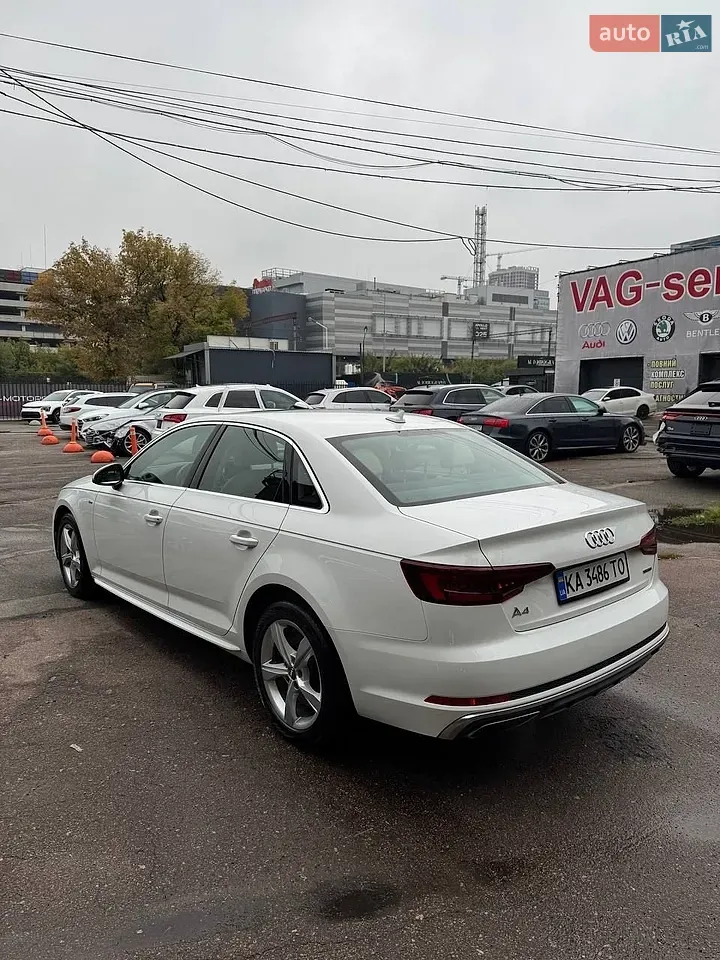 Audi A4 2018 photo 5