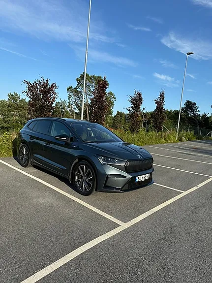 Skoda Enyaq 2022 photo 4