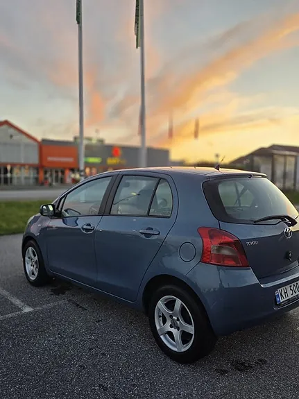 Toyota Yaris 2007 photo 4