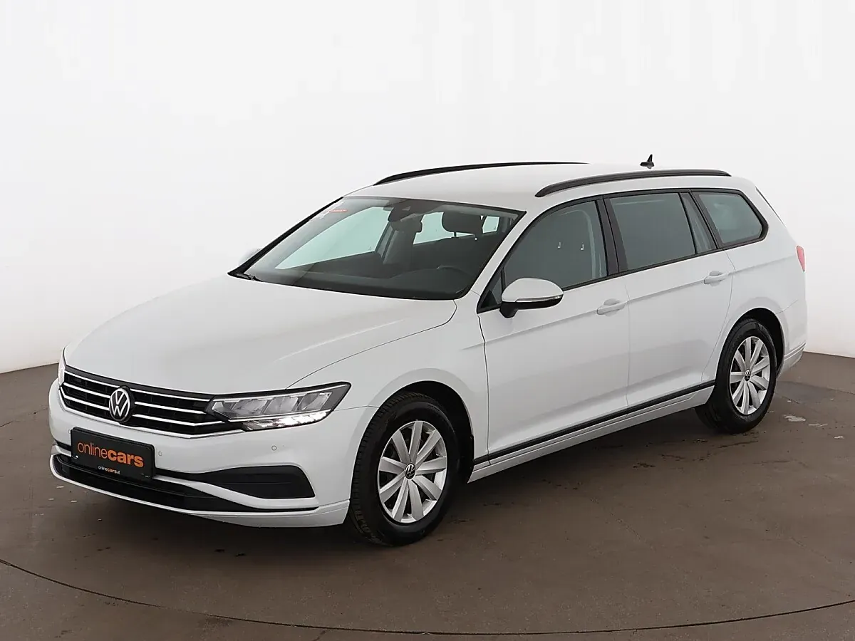Volkswagen Passat 2022 photo 2
