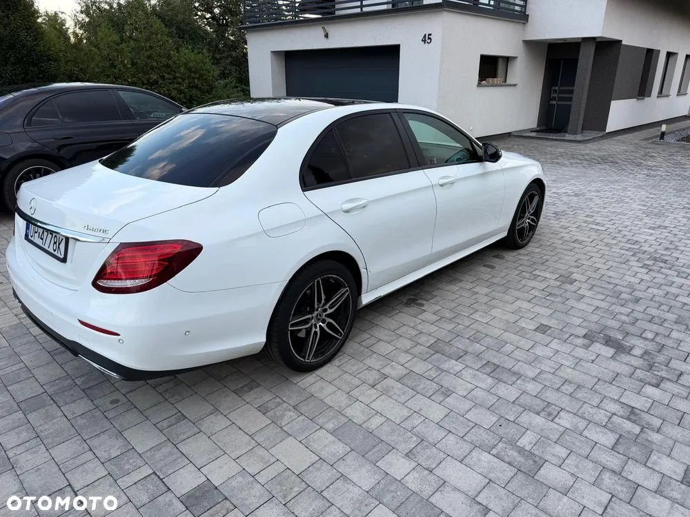 Mercedes-Benz E-Class 2018 photo 3