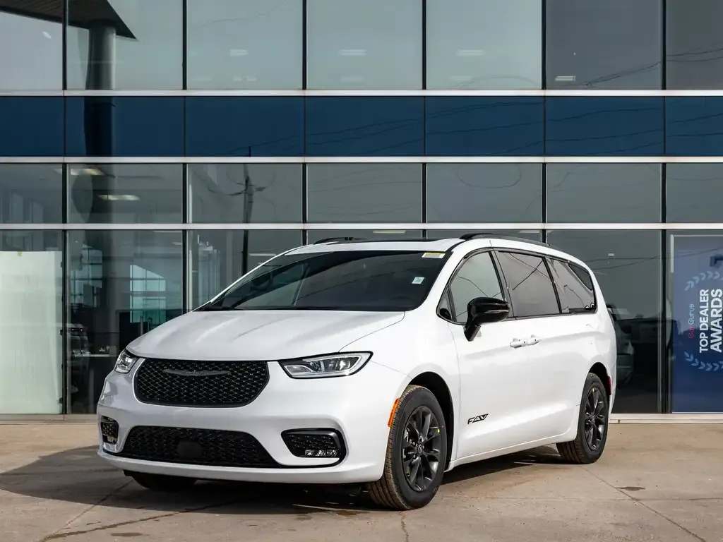 Chrysler Pacifica 2026 photo 2