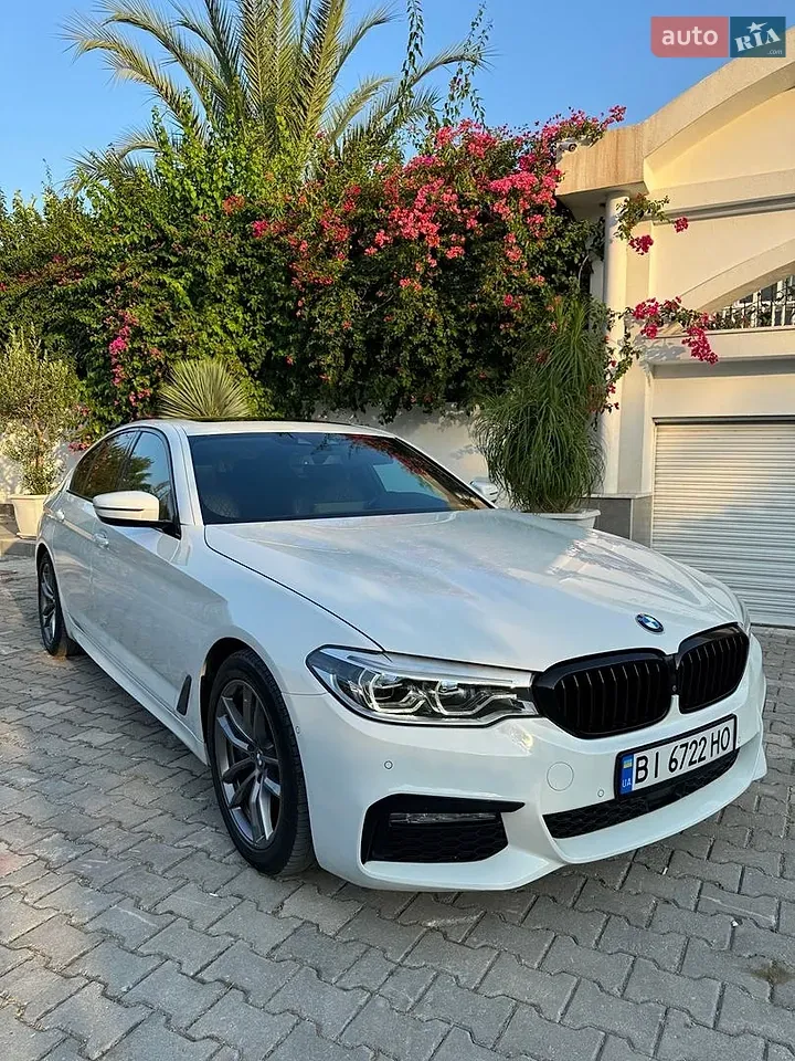 BMW 5 Series 2018 photo 2