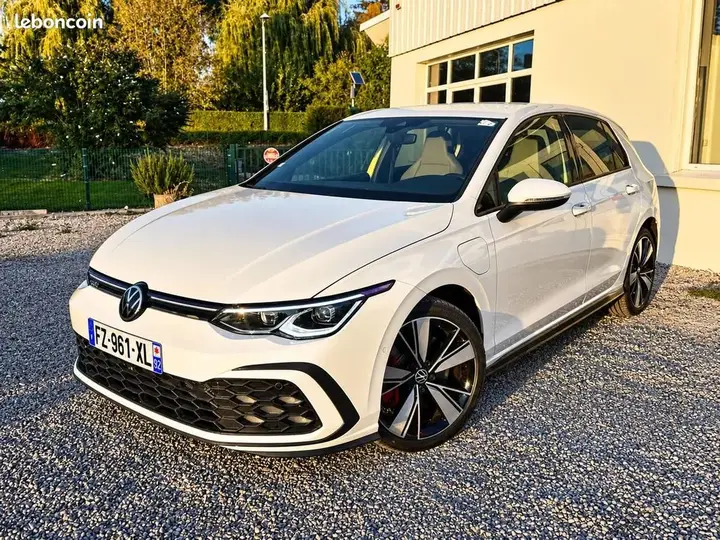 Volkswagen Golf 2021 photo 2