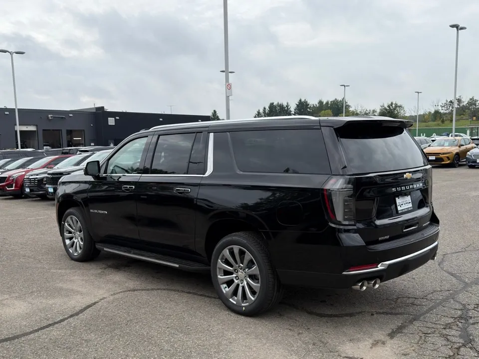 Chevrolet Suburban 2026 photo 3