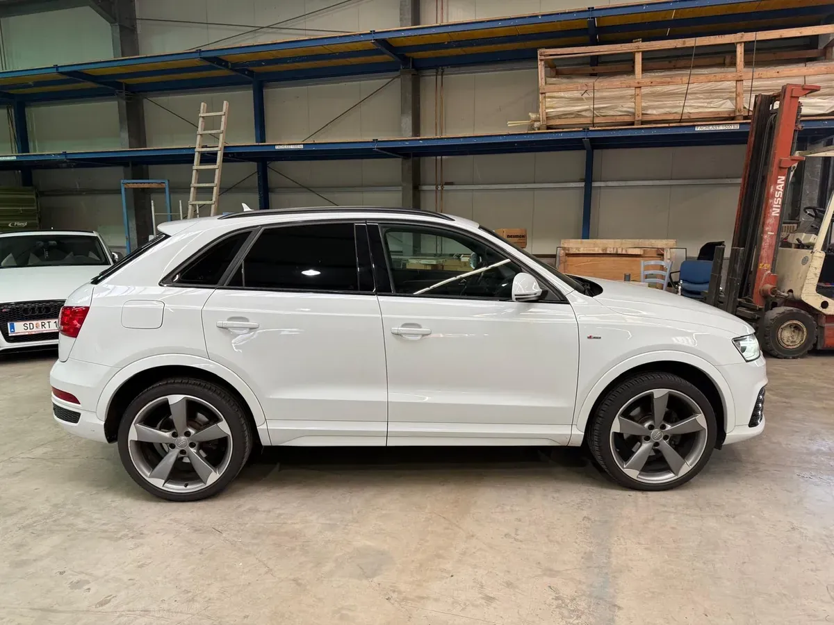 Audi Q3 2015 photo 3