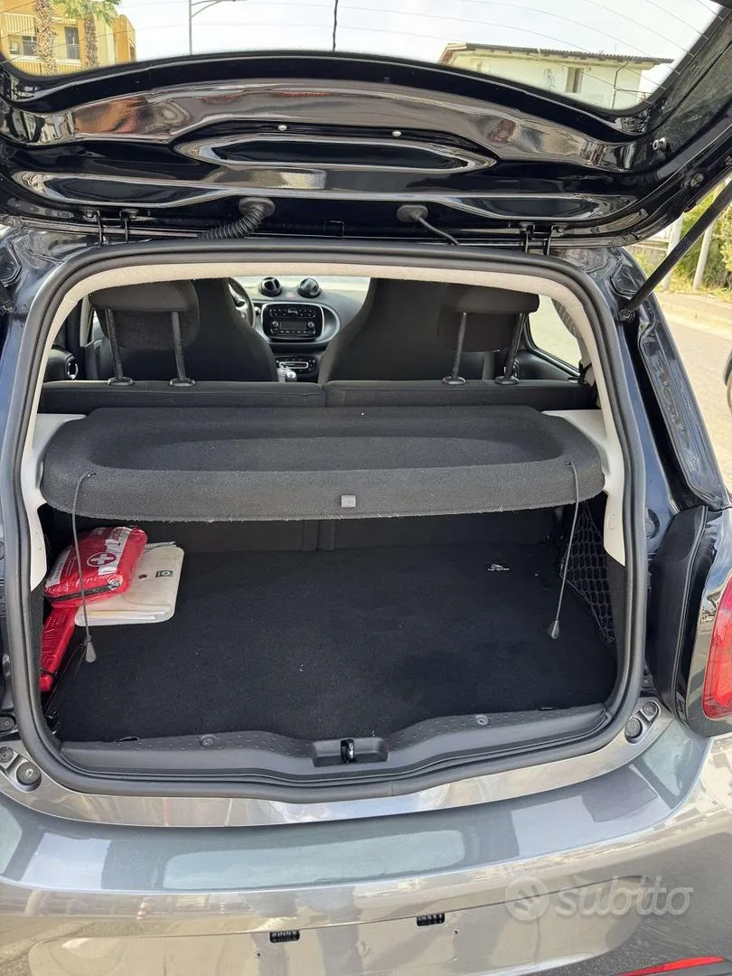 Smart Forfour 2018 photo 5