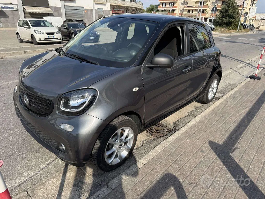 Smart Forfour 2018 photo 3