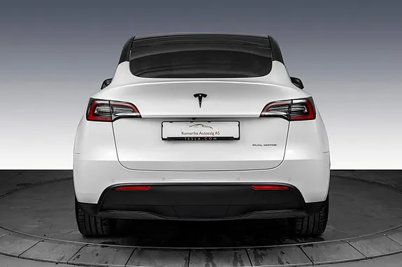 Tesla Model Y 2022 photo 4