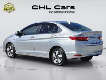 Honda Grace 2015 photo 4