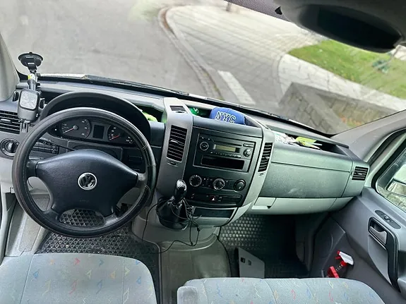 Volkswagen Crafter 35 2009 photo 3