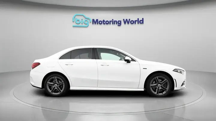Mercedes-Benz A-Class 2020 photo 5
