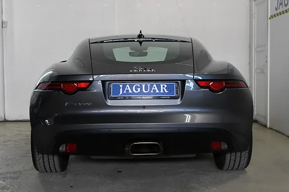 Jaguar F-Type 2018 photo 5