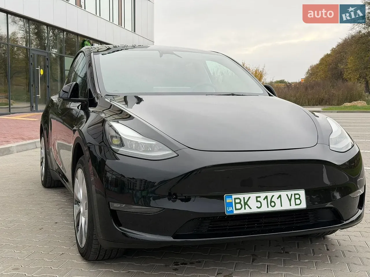 Tesla Model Y 2024 photo 2
