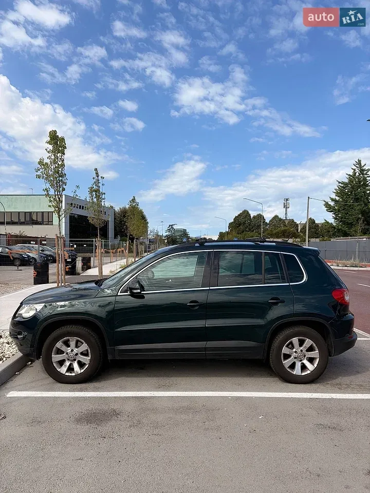 Volkswagen Tiguan 2010 photo 3
