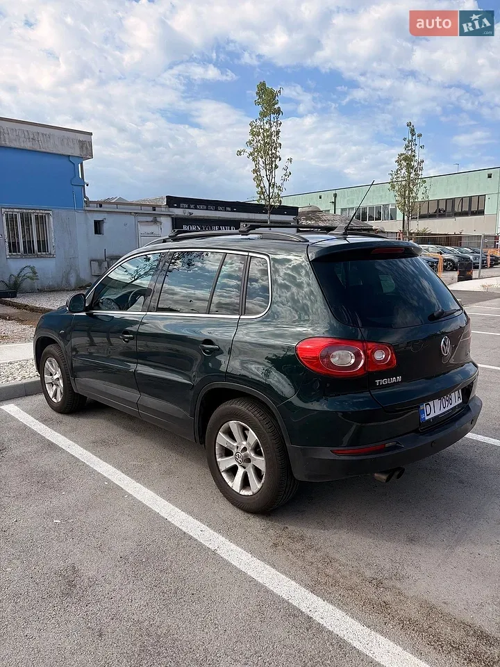 Volkswagen Tiguan 2010 photo 5