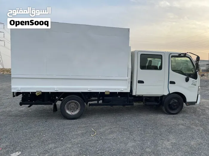 Toyota Dyna 2012 photo 4