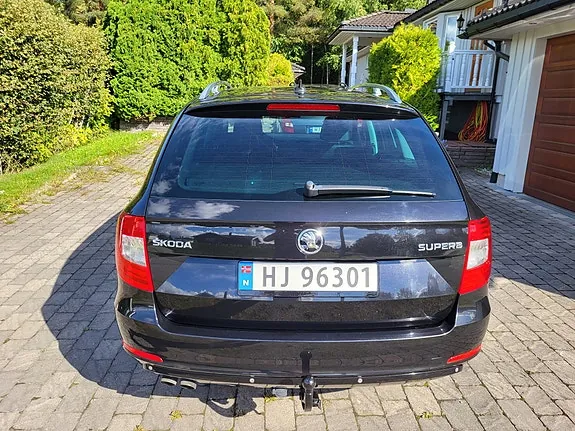Skoda Superb 2015 photo 4