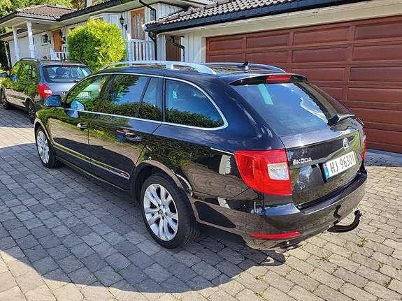 Skoda Superb 2015 photo 3