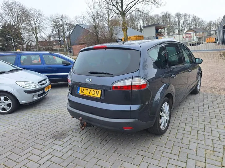 Ford S-Max 2007 photo 3