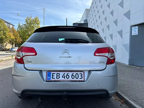 Citroen C4 2012 photo 5