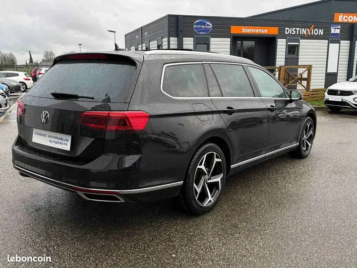 Volkswagen Passat 2023 photo 5