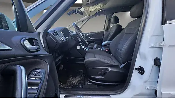 Ford S-Max 2011 photo 5