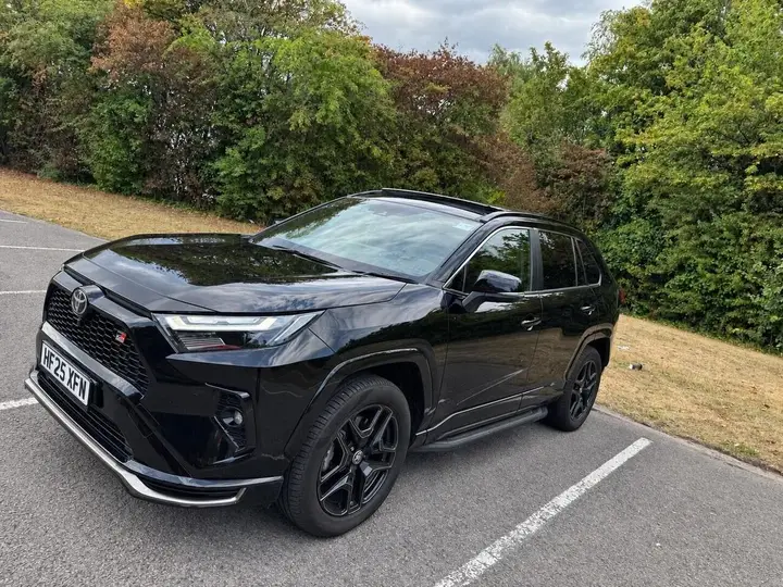 Toyota Rav4 2025 photo 3