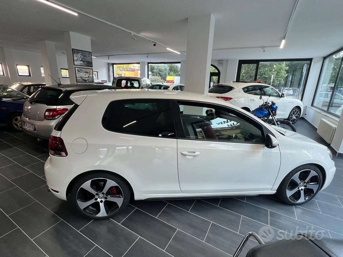Volkswagen Golf 2009 photo 3