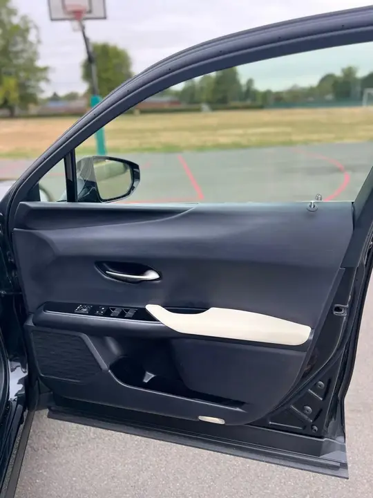 Lexus Ux 2022 photo 4