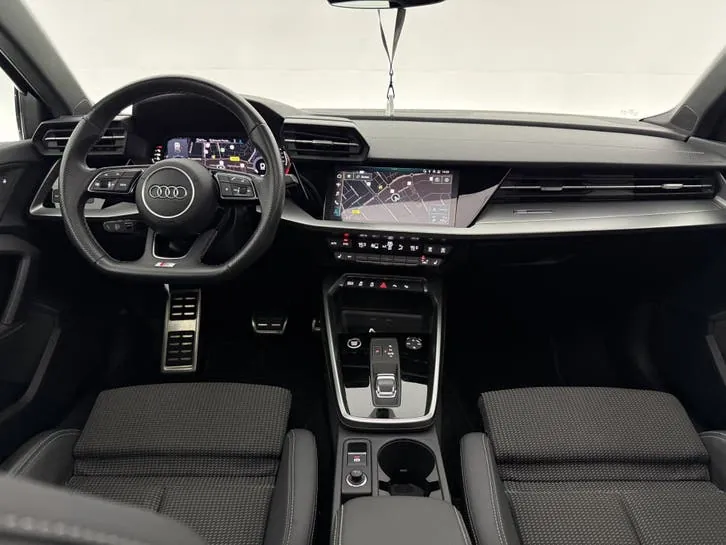 Audi A3 2022 photo 2
