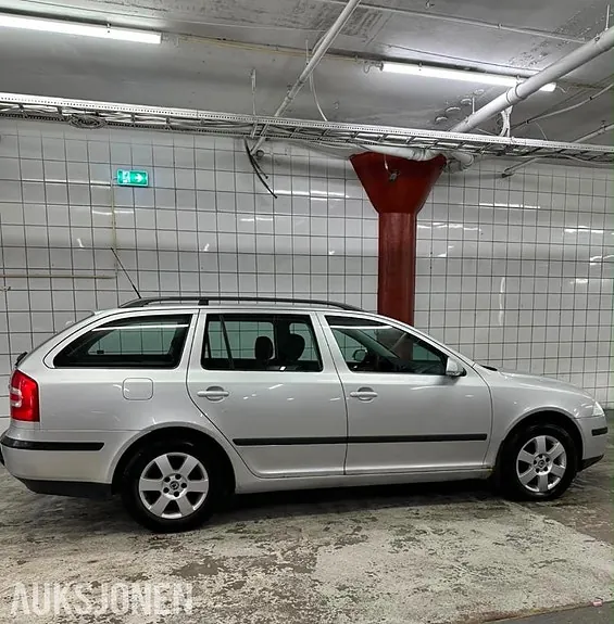 Skoda Octavia 2007 photo 4
