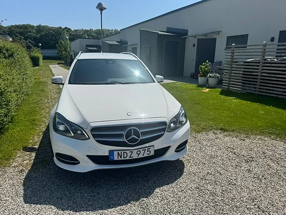 Mercedes-Benz E220 2016 photo 4