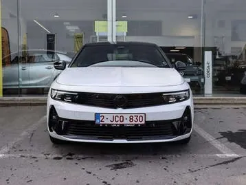 Opel Astra 2023 photo 2
