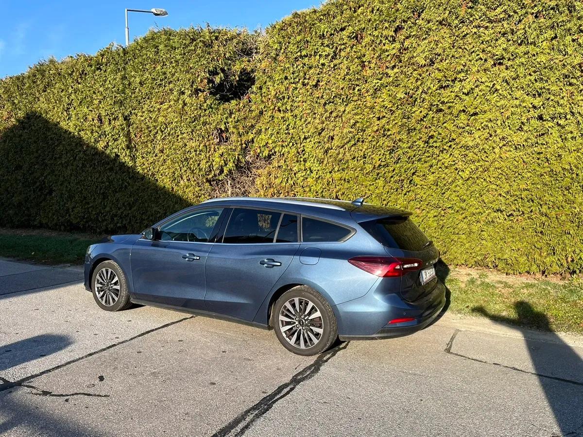 Ford Focus 2022 photo 3