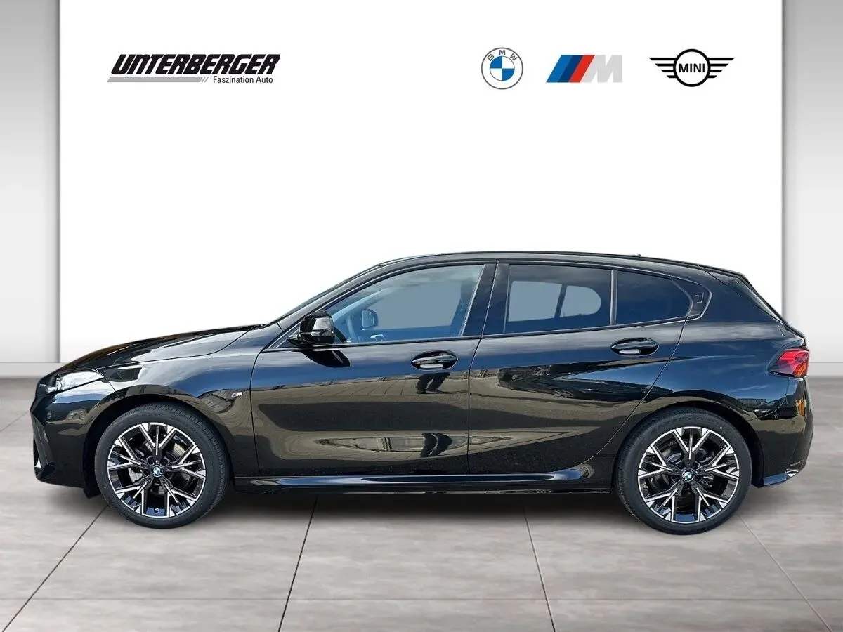 BMW 1 Series 2025 photo 2