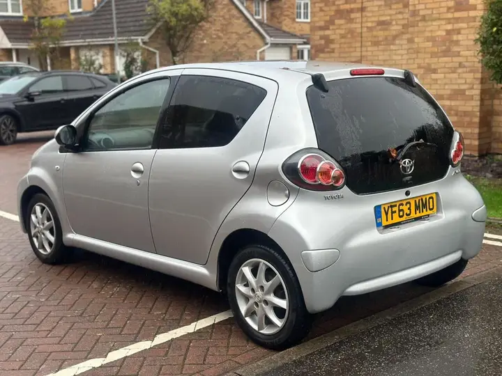 Toyota Aygo 2013 photo 4