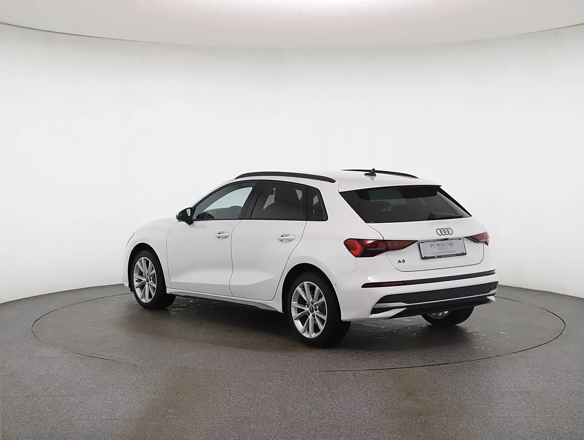 Audi A3 Sportback 2025 photo 3